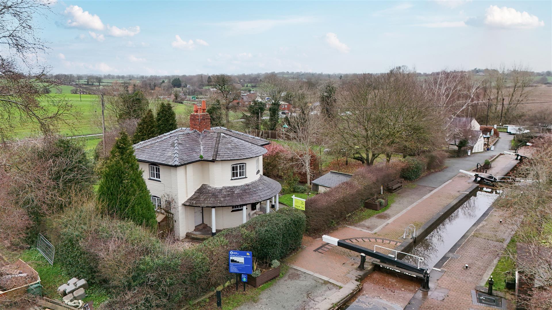 Property Image 26b9c9d5-c46e-465b-804d-d894d211142a