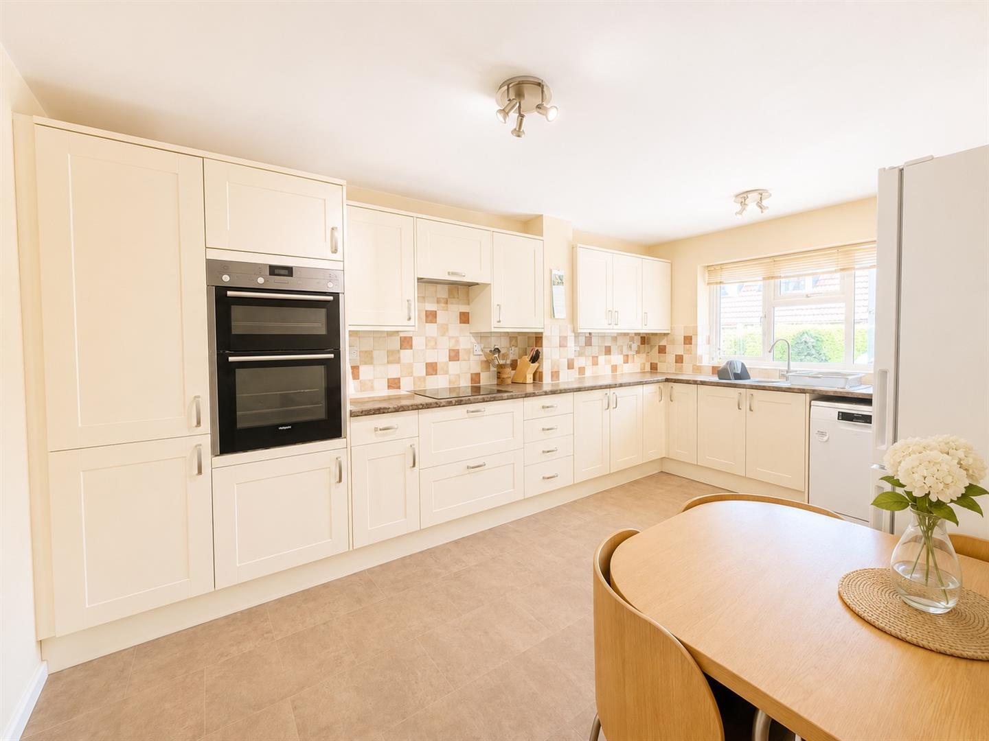 Property Image 26d24683-20ad-4651-981c-066fdb4ff2fb