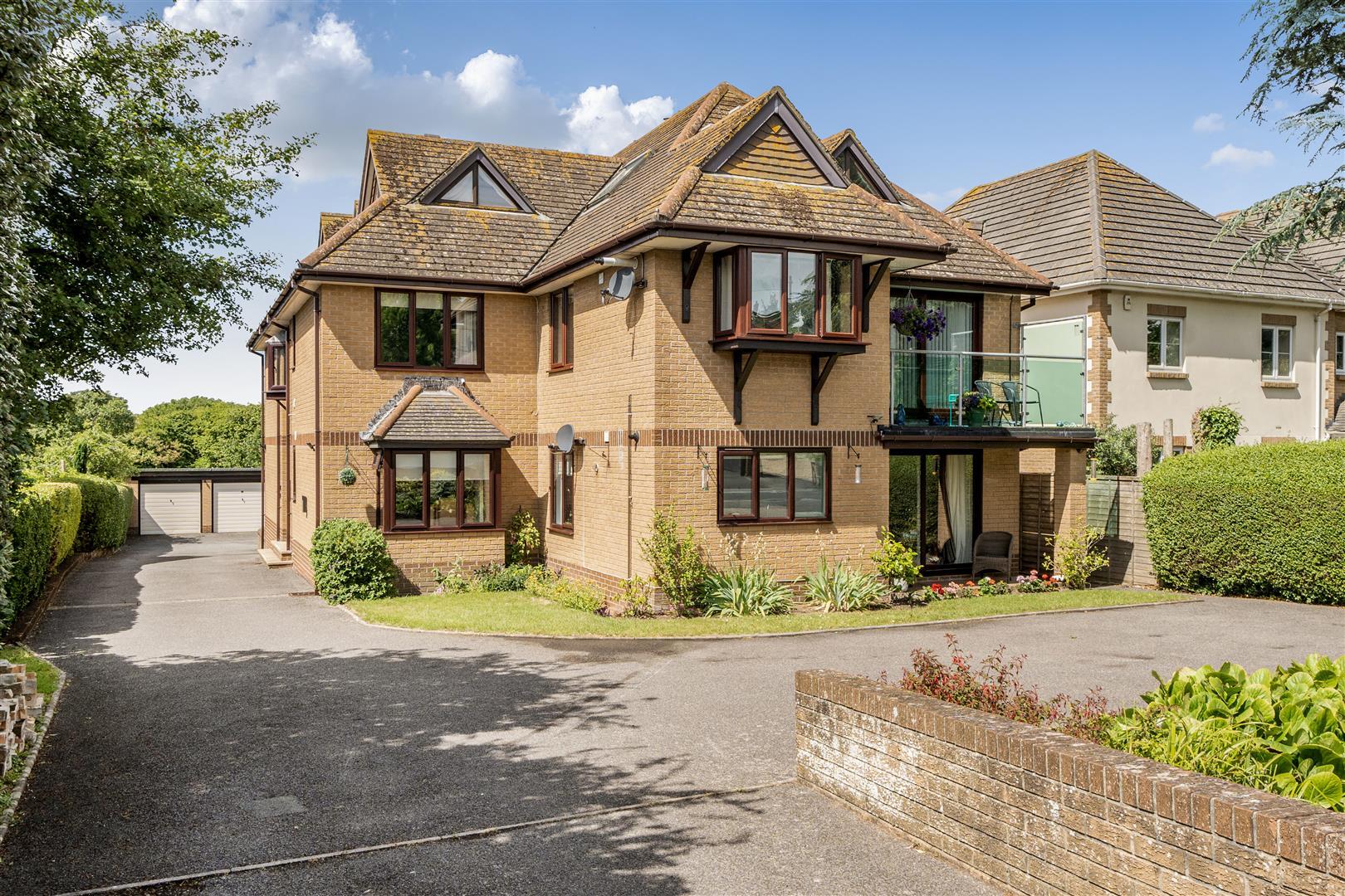 Property Image 26f11f6e-c779-4fac-9699-af599d2b2f01