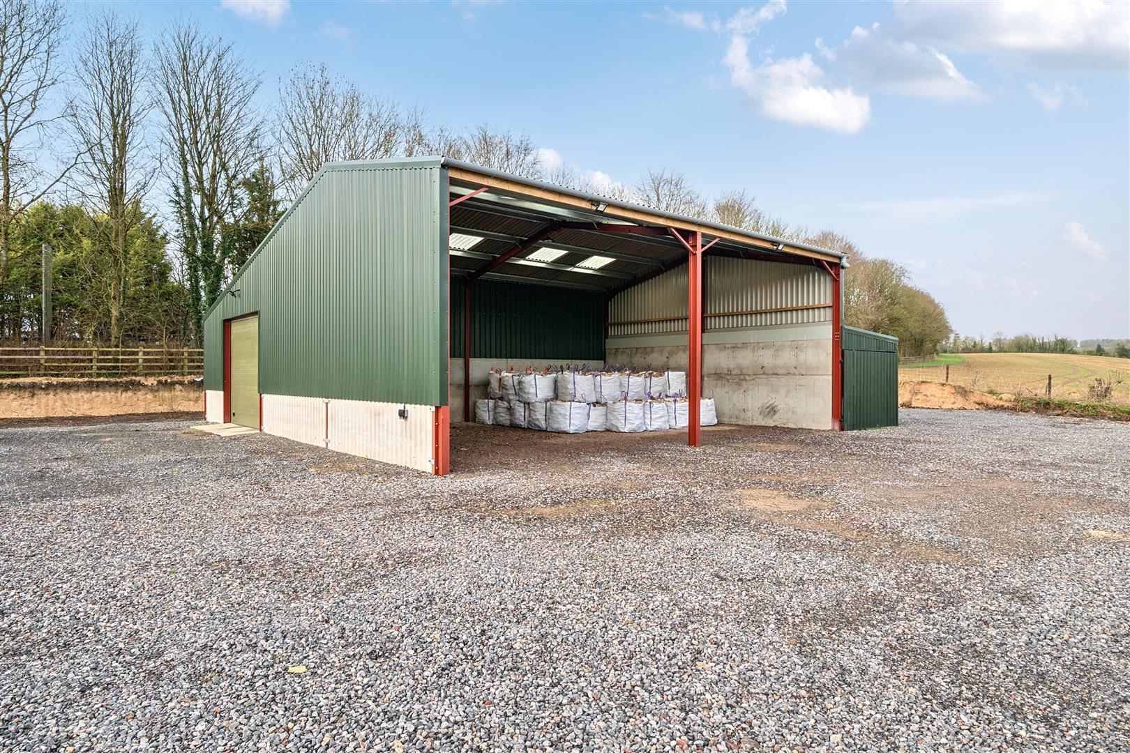 Property Image 26fb23e5-2f14-4d17-afa9-f5902052acc3