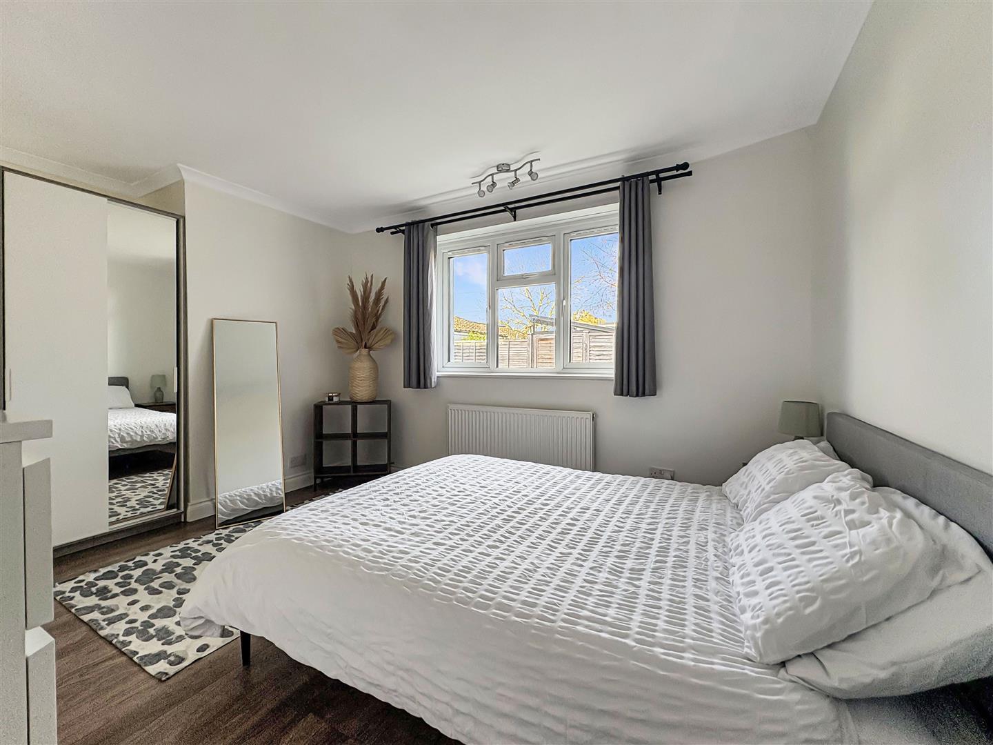 Property Image 2704043b-1580-4642-9c33-11dfe8d2b835