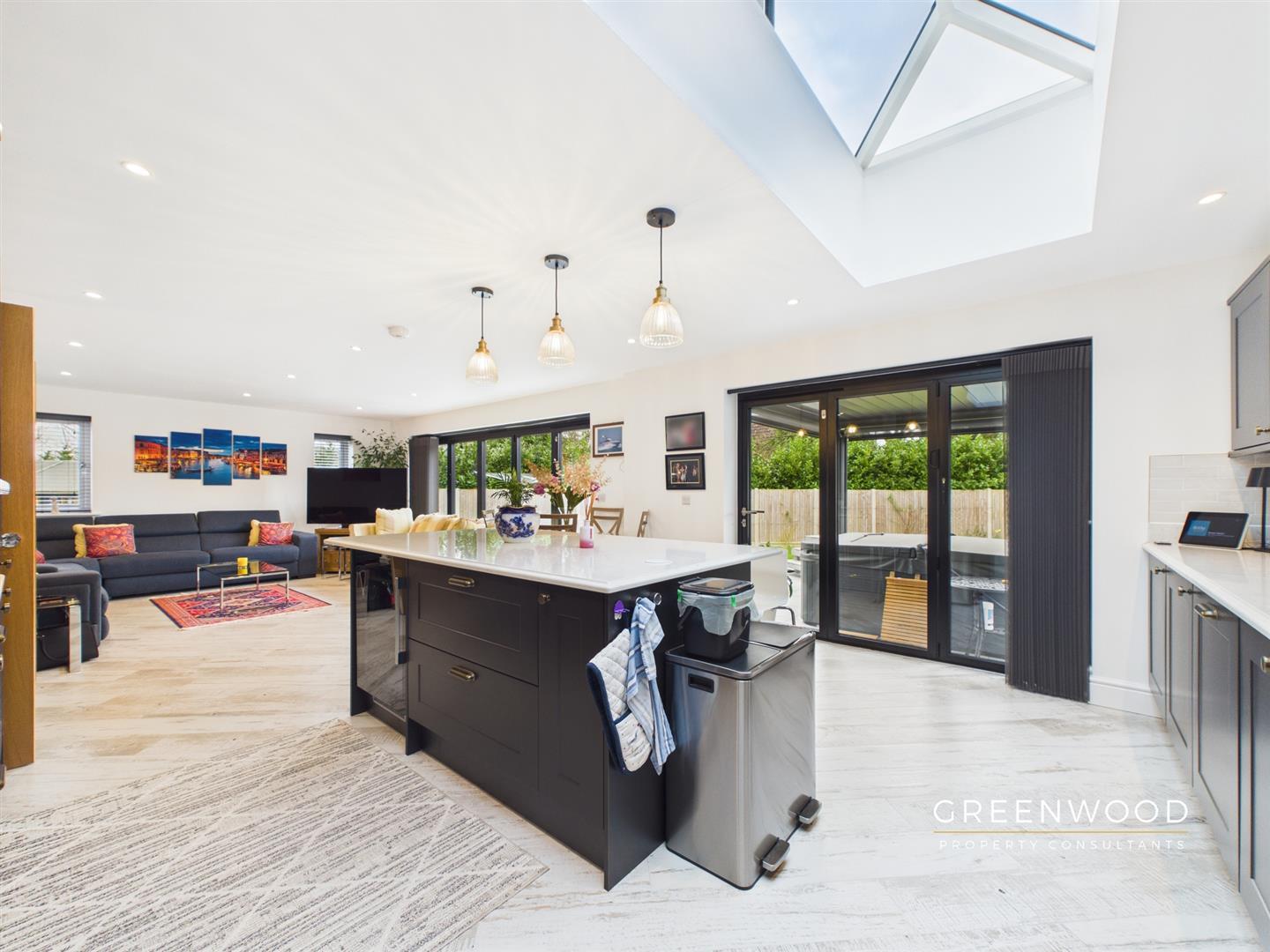 Property Image 2710d292-c014-469f-83c1-de827d383047