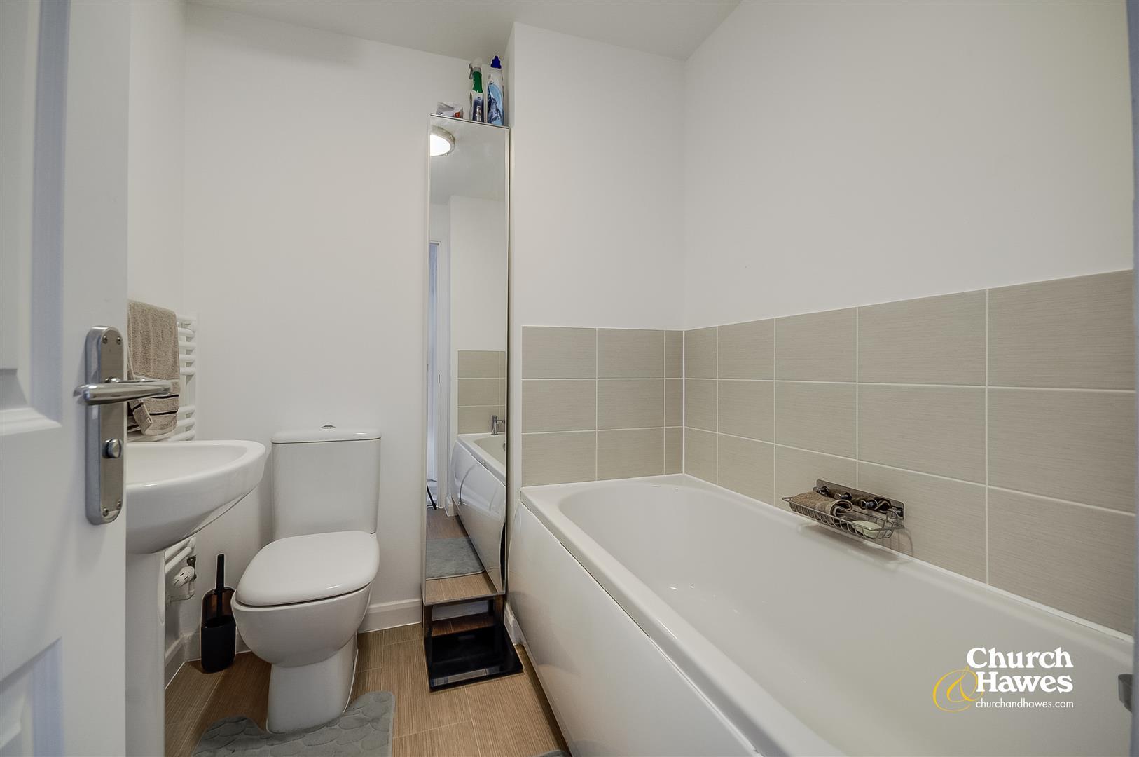 Property Image 271f232a-1b01-4771-9384-6165809fa5cc