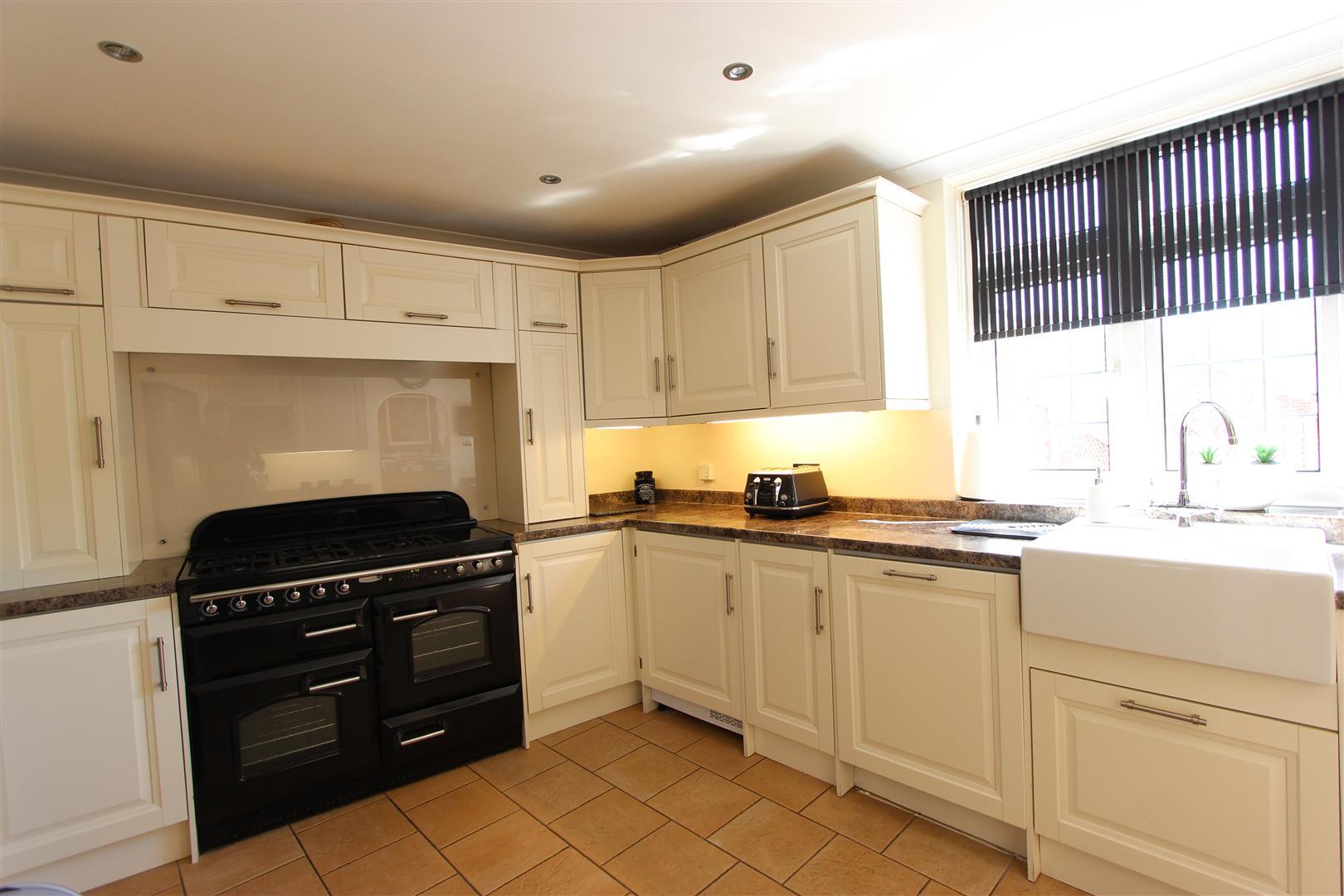Property Image 27286a16-37e8-428b-85f0-bc8b31bd2b09
