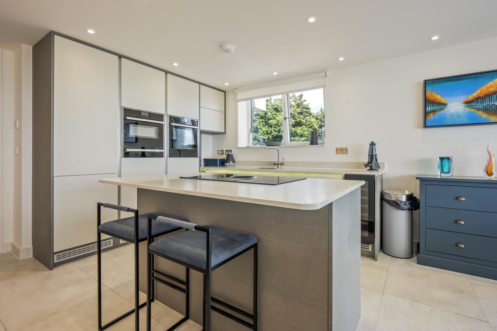 Property Image 272fd66c-805f-4ef9-9d17-c8106d283faf