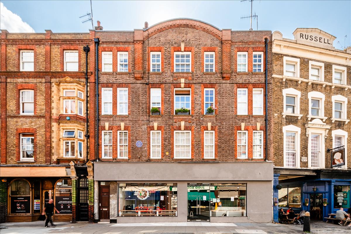 Two -bedroom, two-bathroom flat for sale, Marchmont Street, Bloomsbury, WC1N. External