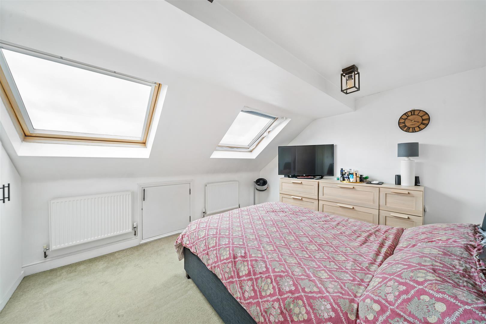 Property Image 275b6454-5312-458d-99c5-9e052481ef4b