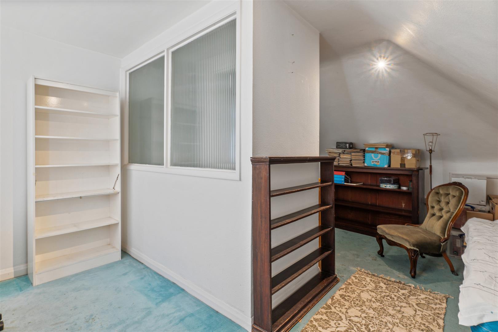 Property Image 275ba69a-063a-46e2-bcc2-eb0423142b65