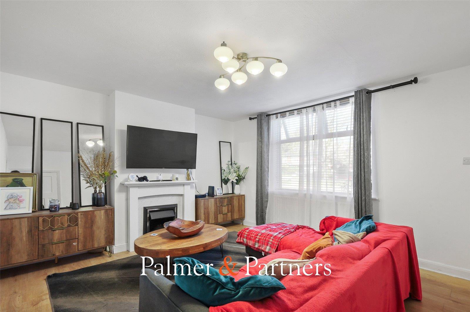 Property Image 275ee36b-e424-4993-8a2d-39edc42e703f