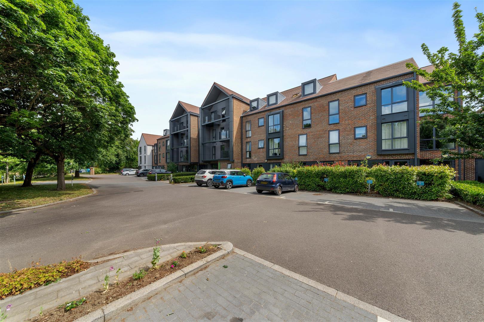 Property Image 27707d42-a368-4d21-982e-05f24535fbb0