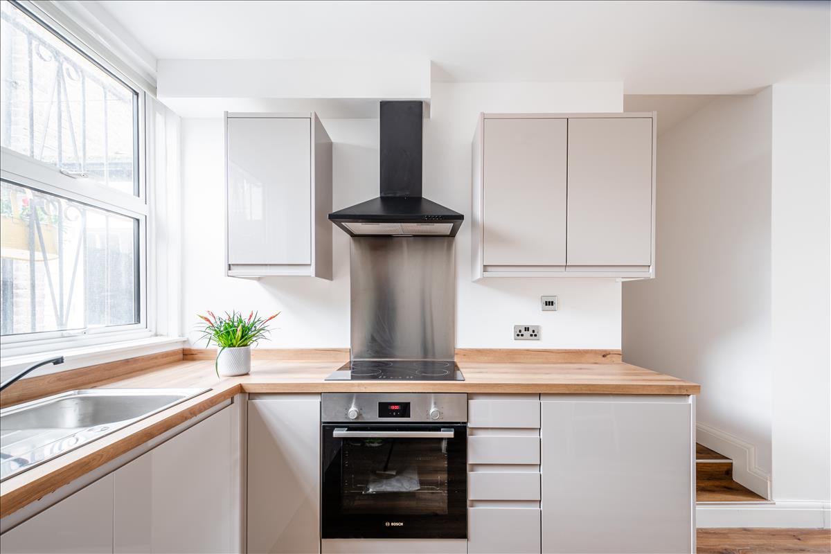 Property Image 279a90cb-fb63-47f2-8650-05e701ec58b9