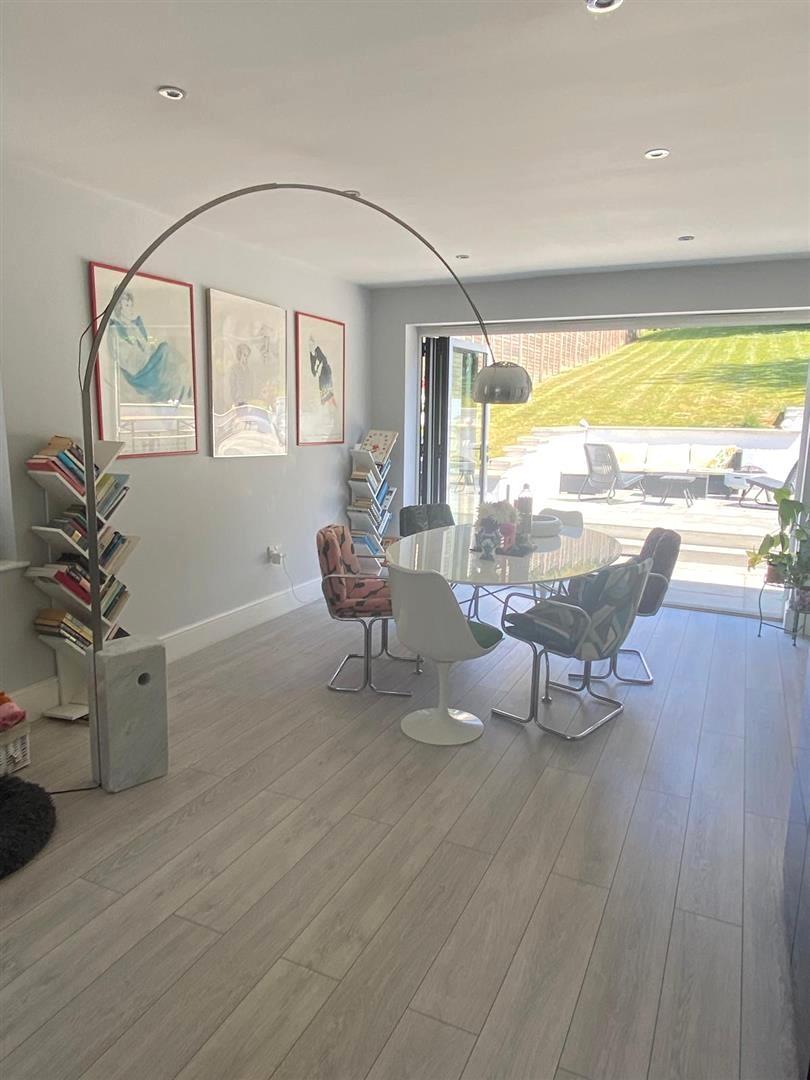 Property Image 279b3e0f-cbee-468f-9070-cee63791869c