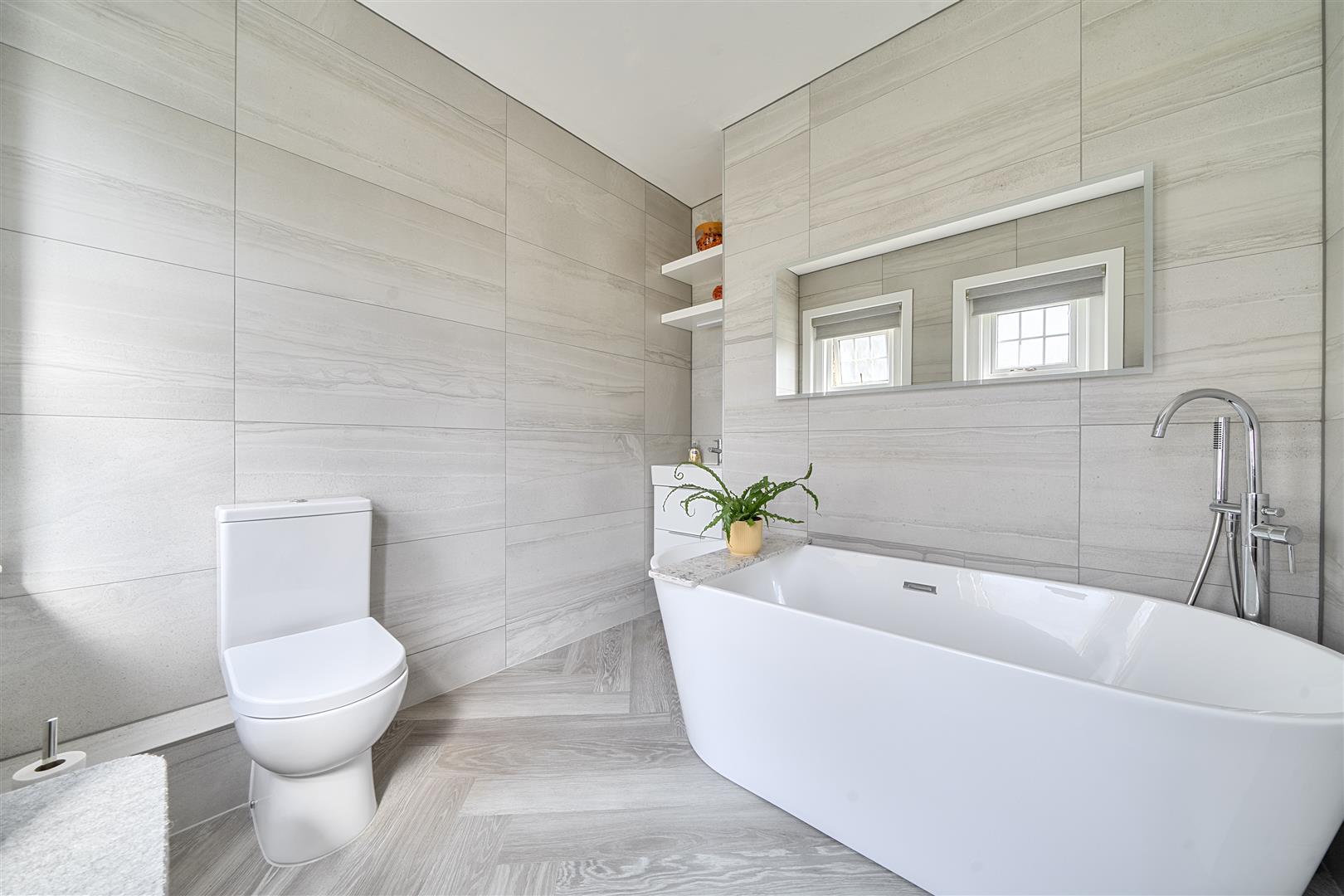 Property Image 279b4f93-48a6-46da-a80d-05f00bf3e3cf