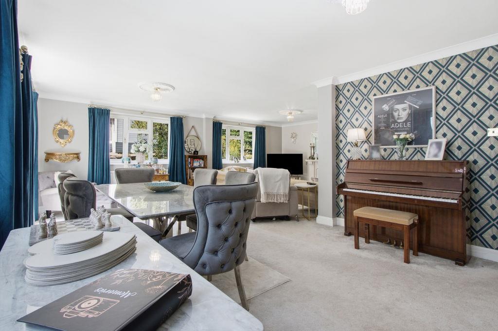 Property Image 27a25440-e824-4255-95f5-aea844439657