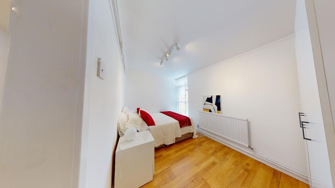 Property Image 27a8d680-97d1-46af-8c4e-6adf5e349ae8