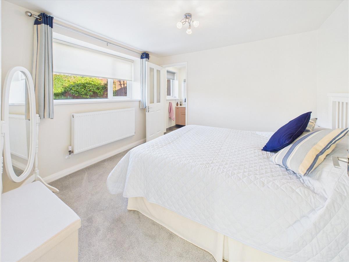 Property Image 27a9e77d-aed0-4a54-a2ff-ec428c4a56a6