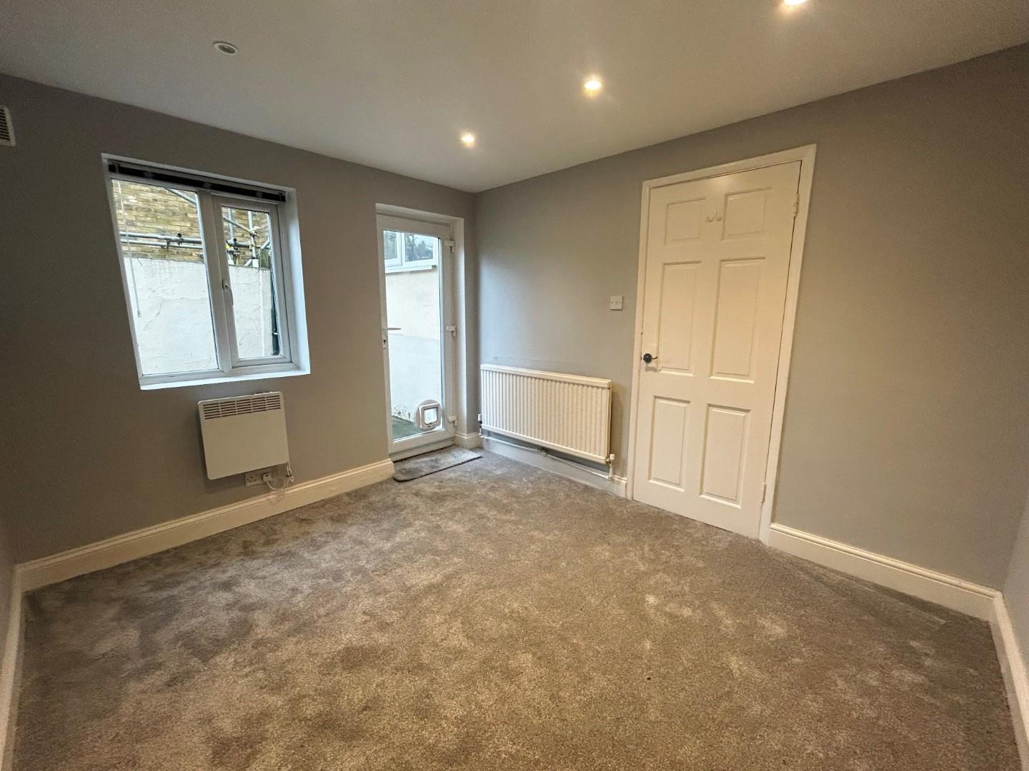 Property Image 27adcf48-a579-41a2-a0d7-0f79df6f46d6