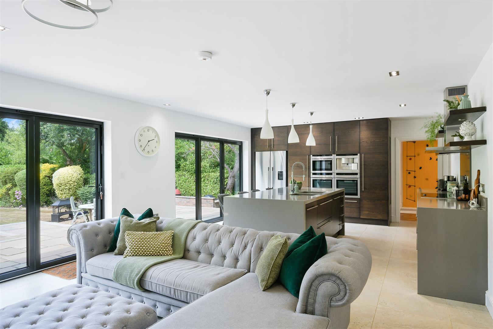 Property Image 27b4bace-9736-4212-b098-e3bbf6528a6f