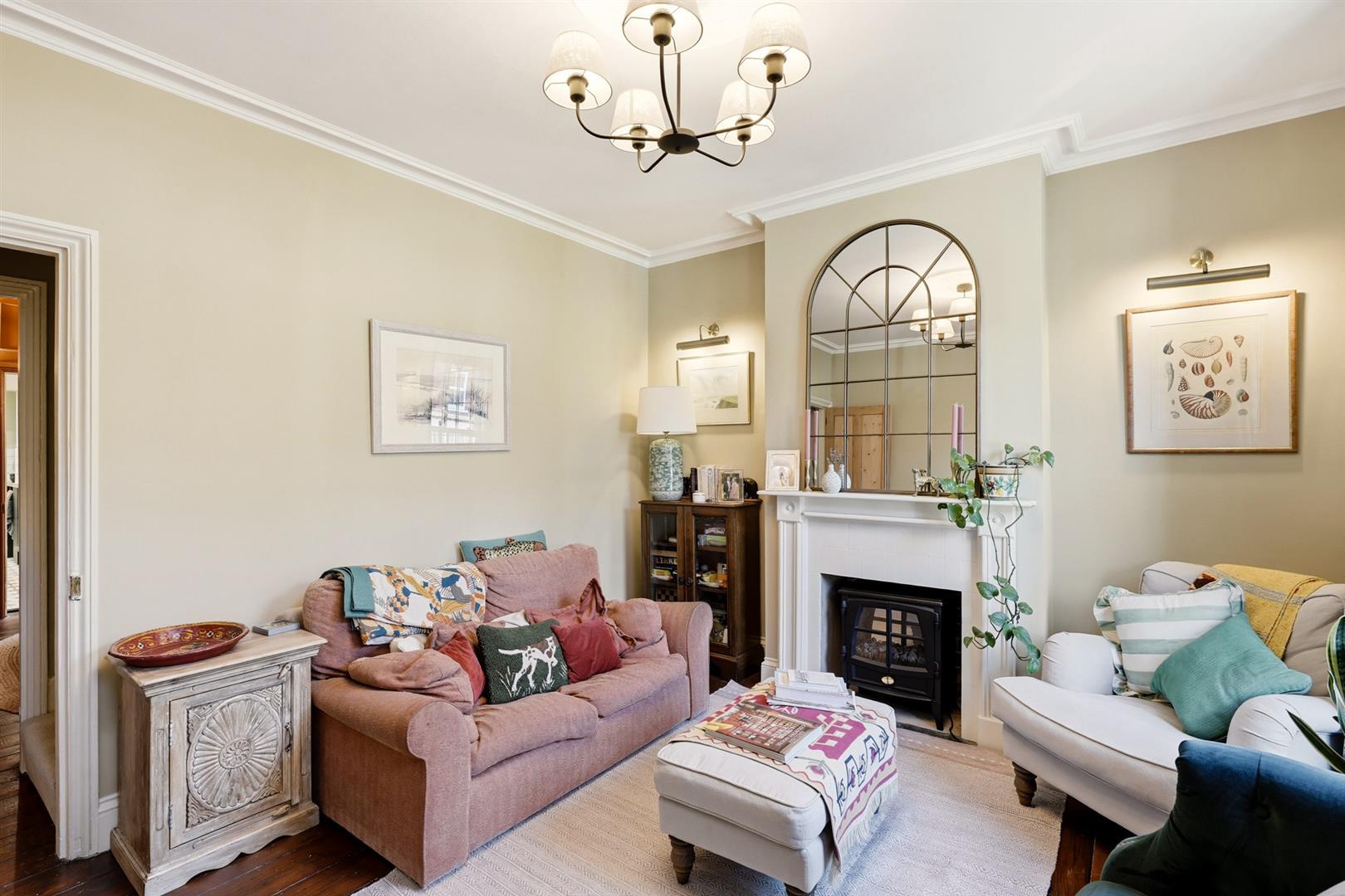 Property Image 27c03452-6e3c-45f2-b367-fbbc14853b63