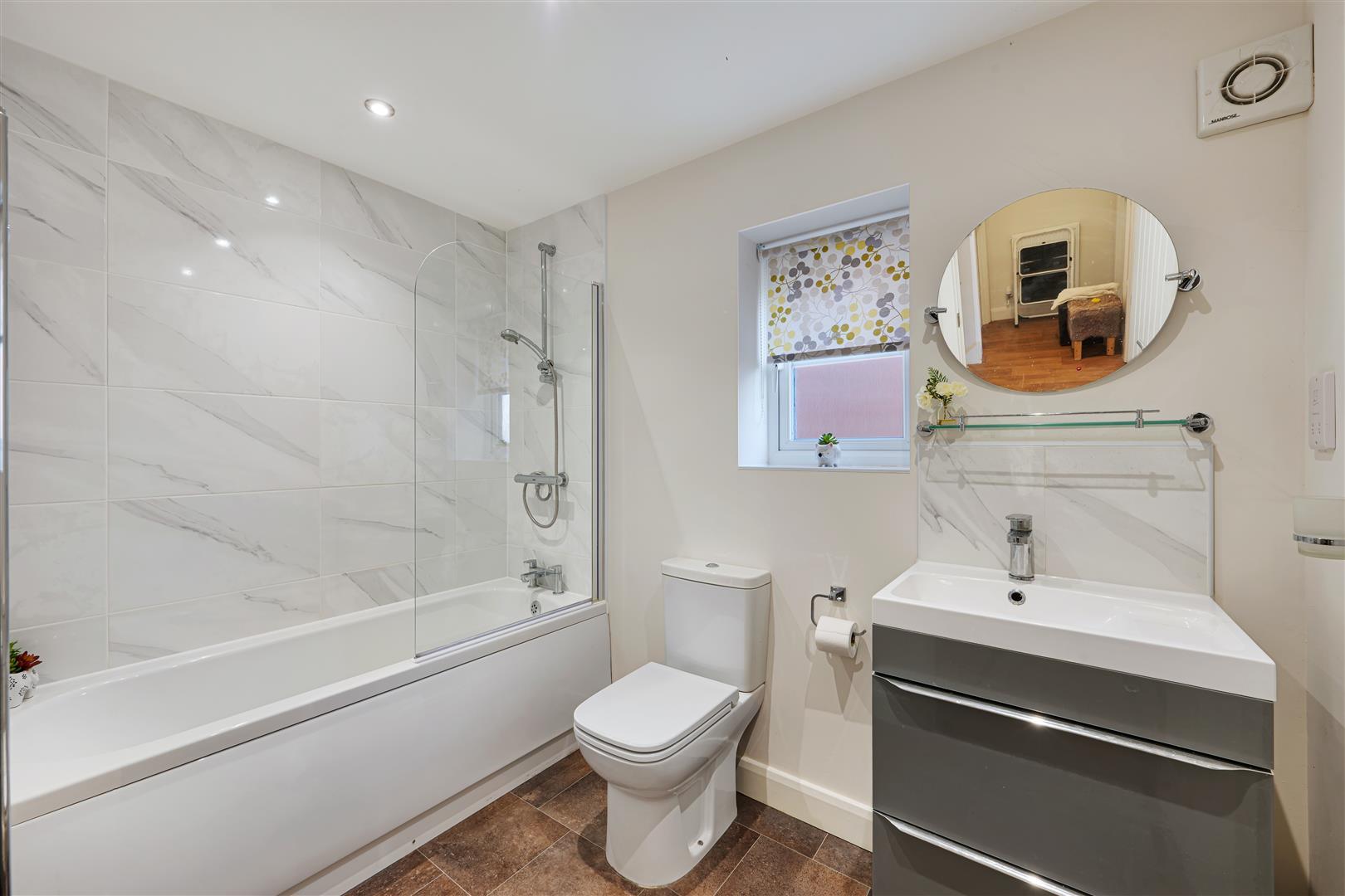 Property Image 27cf70ec-3a2d-4ab2-a255-f680f0d04bd9