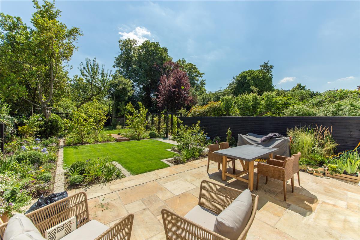 Property Image 27e1549a-c74c-4d83-8611-52b43a0f921a