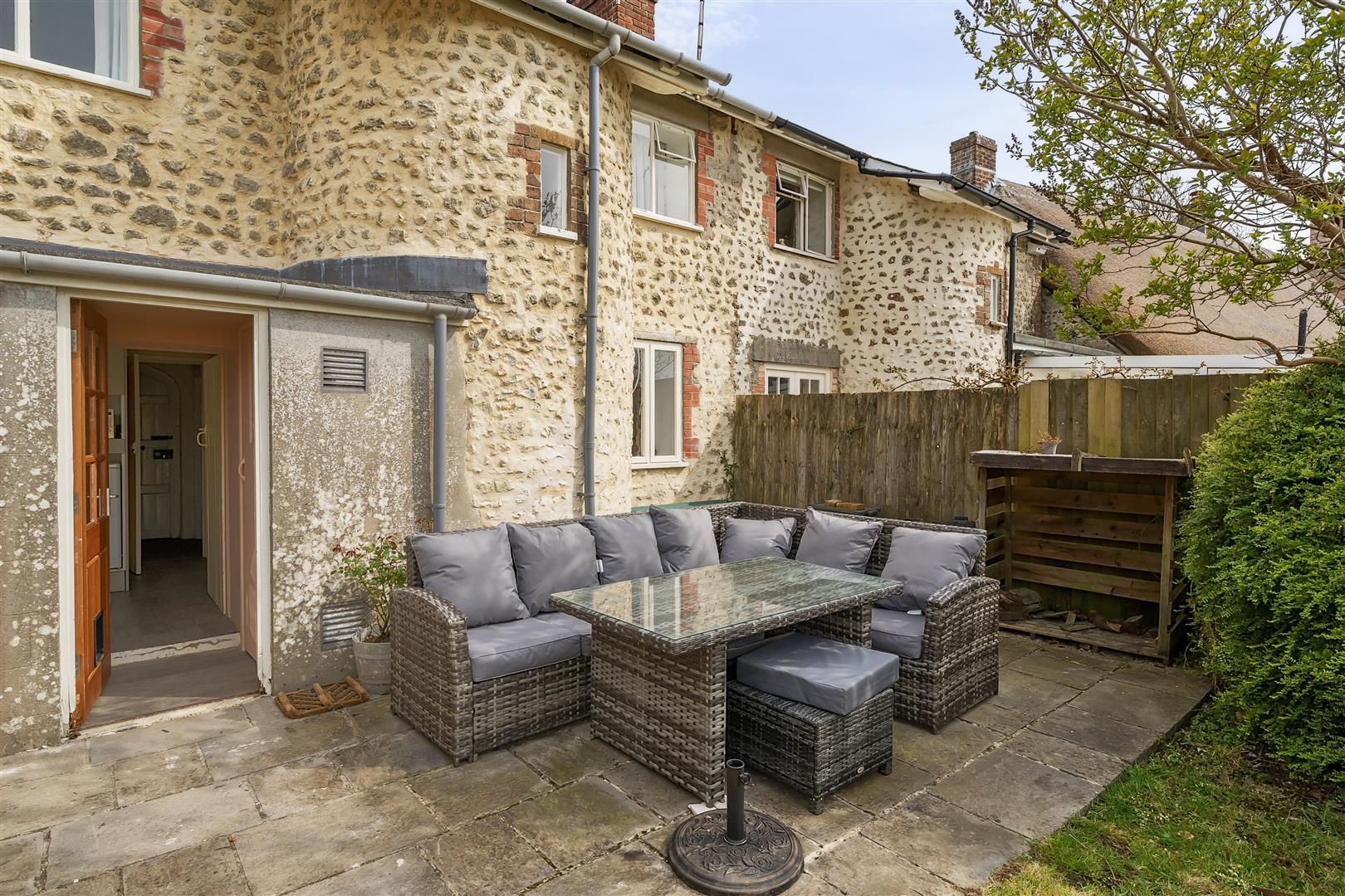 Property Image 27e36671-f538-4a9d-aa01-629f1b10843e