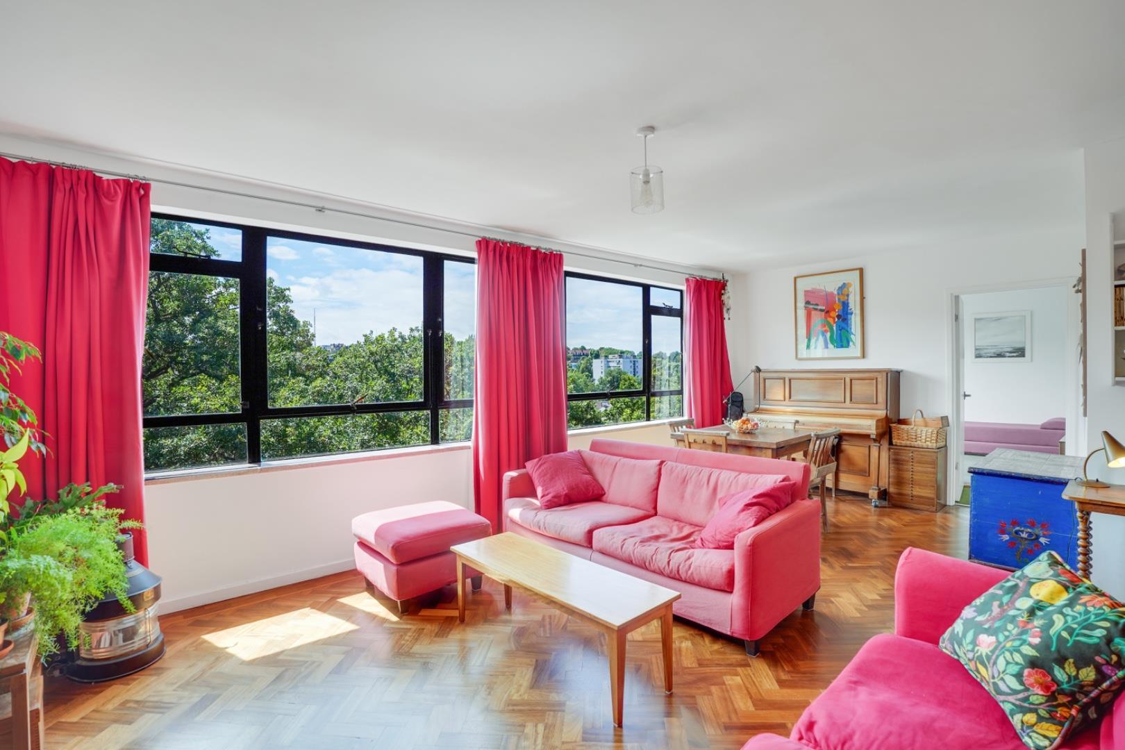 Property Image 27e3b916-977e-4fad-be0a-81528731ddad