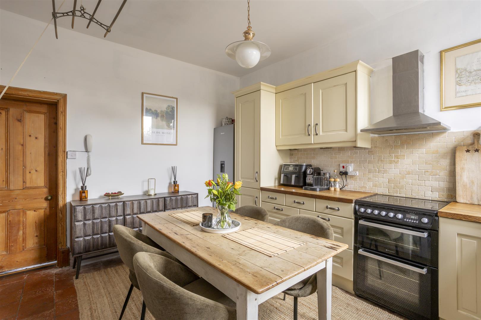 Property Image 27e47507-d37d-432f-b5e1-7b706eb14549