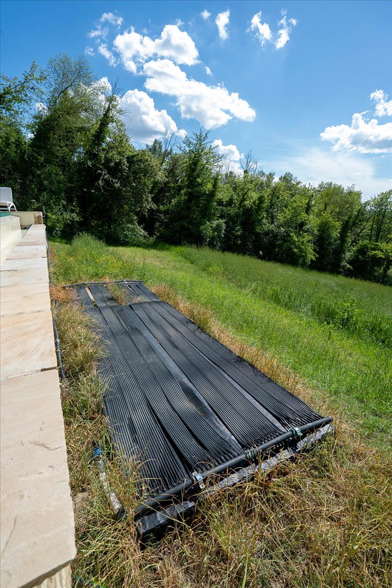 Property Image 27e555ff-537b-4d74-afb4-7af73ae44cd1