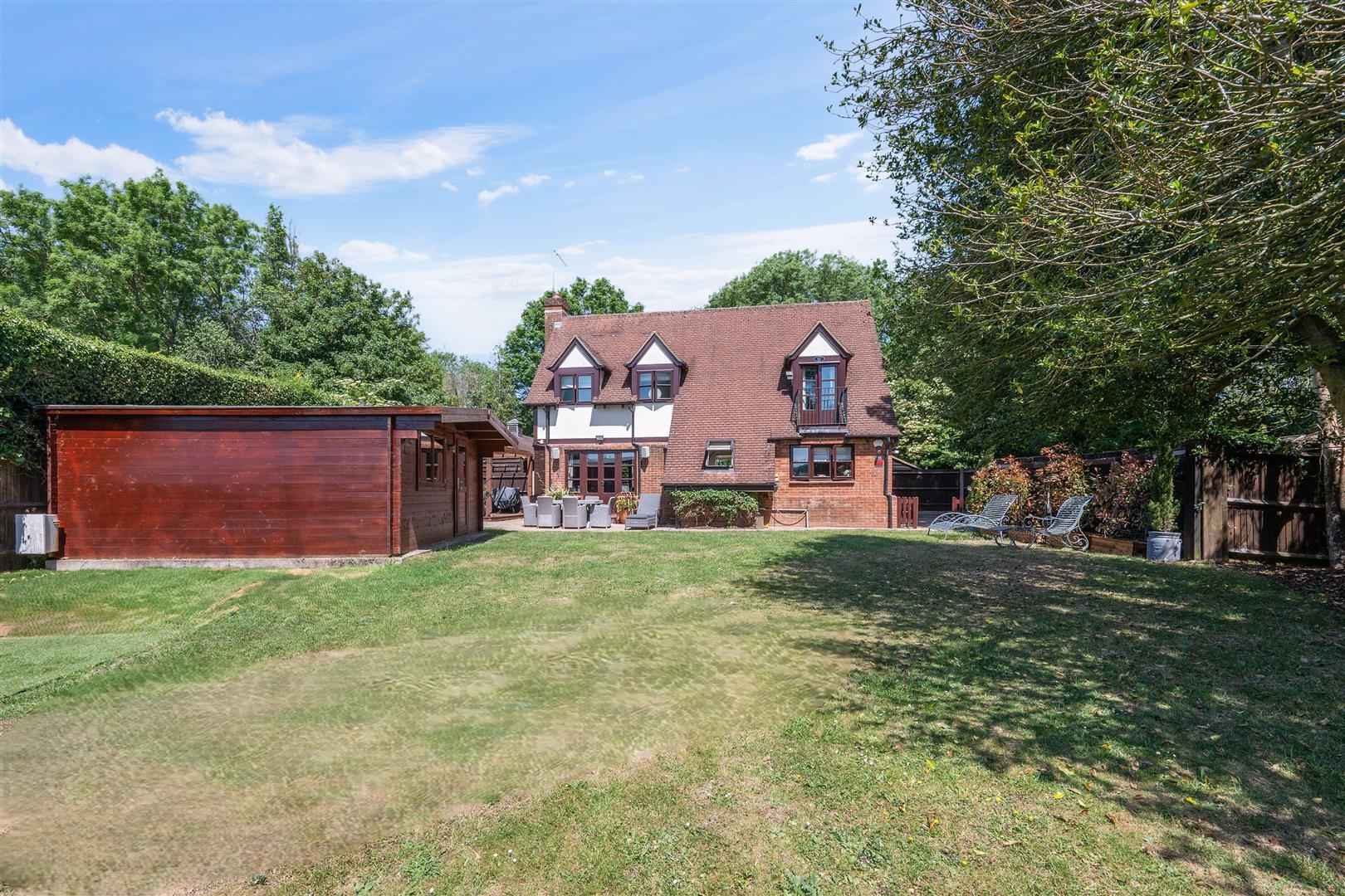 Property Image 27e7f2fd-2145-424e-b0a3-6561c770b3b0