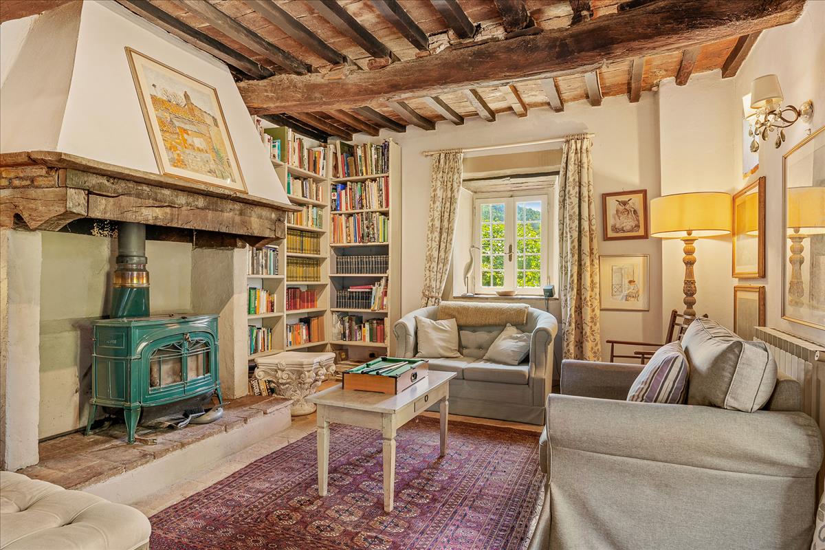 Property Image 27e846f7-8d43-4fb3-9bc2-f5657d72ffda