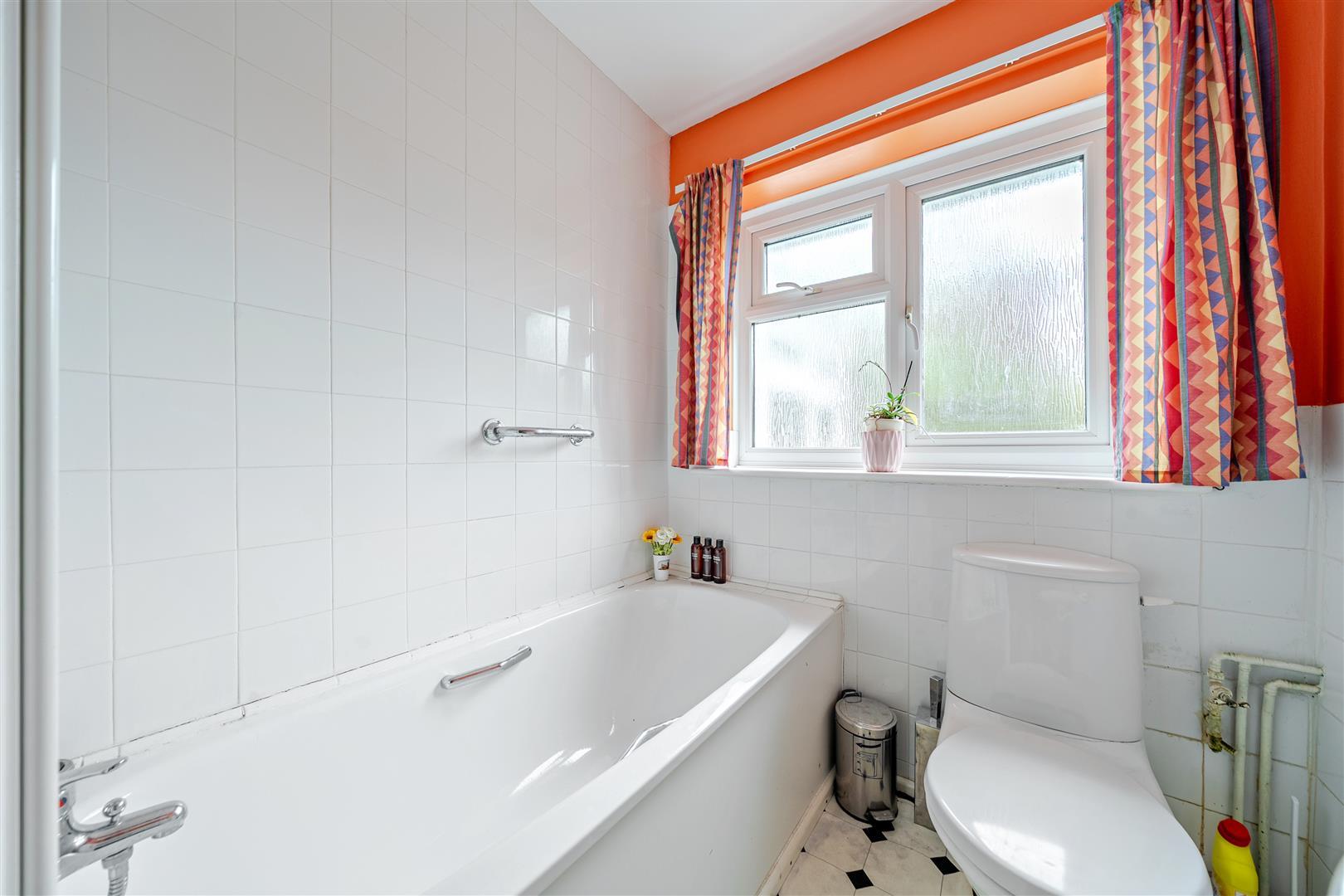 Property Image 27f2f6f3-d687-438e-a65f-a119c61c17ad