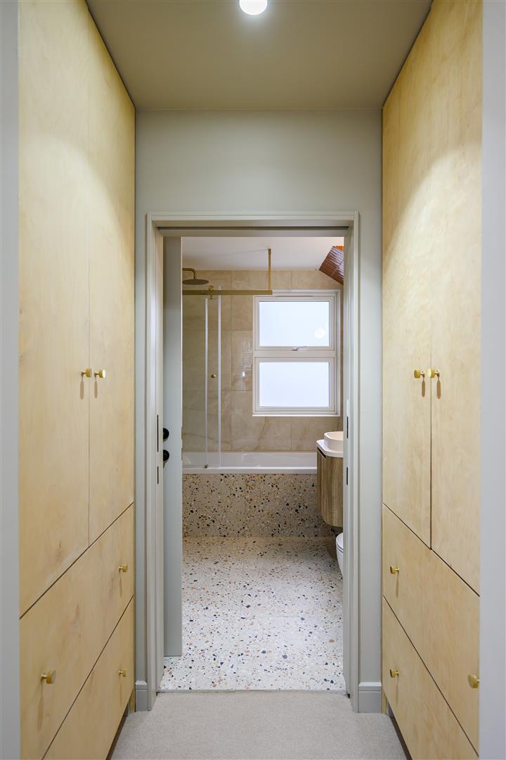Property Image 27f7ccb5-26a5-4bdc-8ed3-1c88db77ea88
