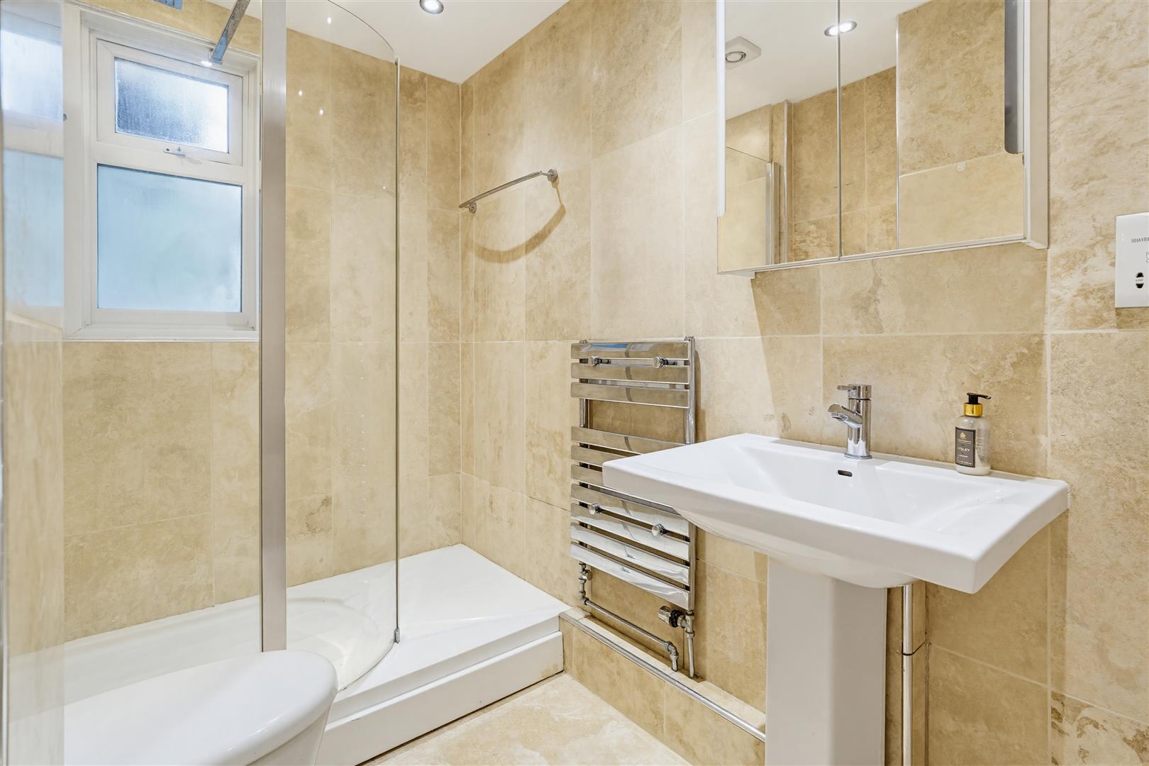 Property Image 27fabe57-b647-4db4-8553-3c0e2f3d915c