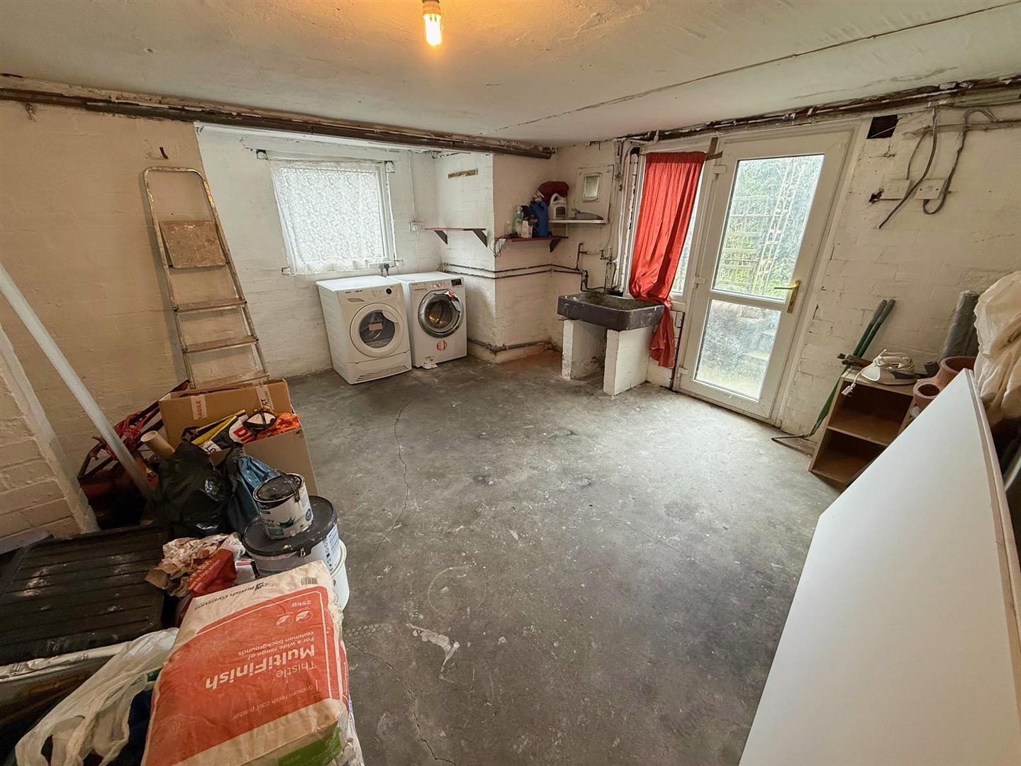 Property Image 27fb471f-1962-4391-91ab-f7bbba874a06