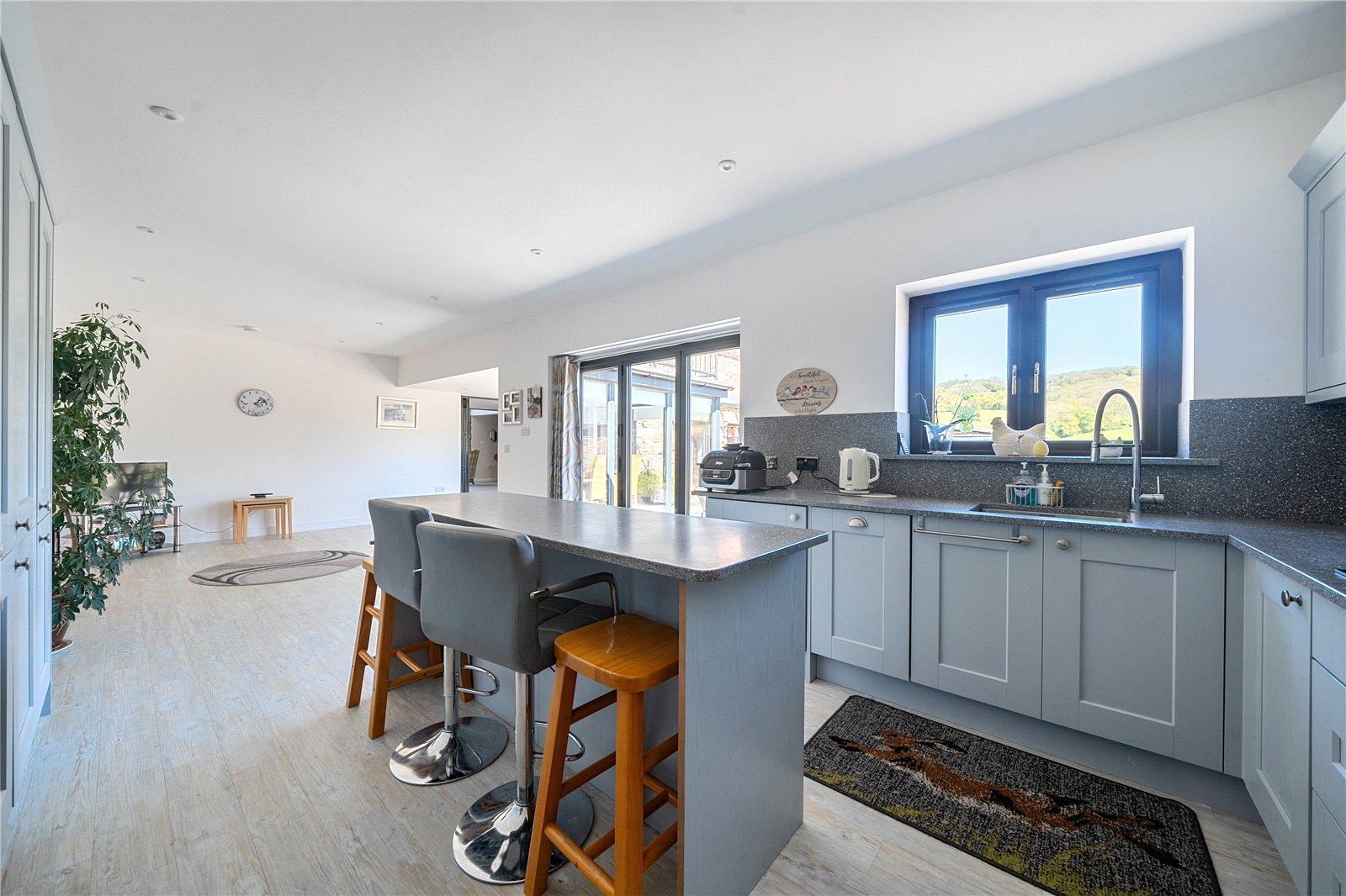Property Image 280f4a4c-d565-4938-ad18-0f31fc2bb725