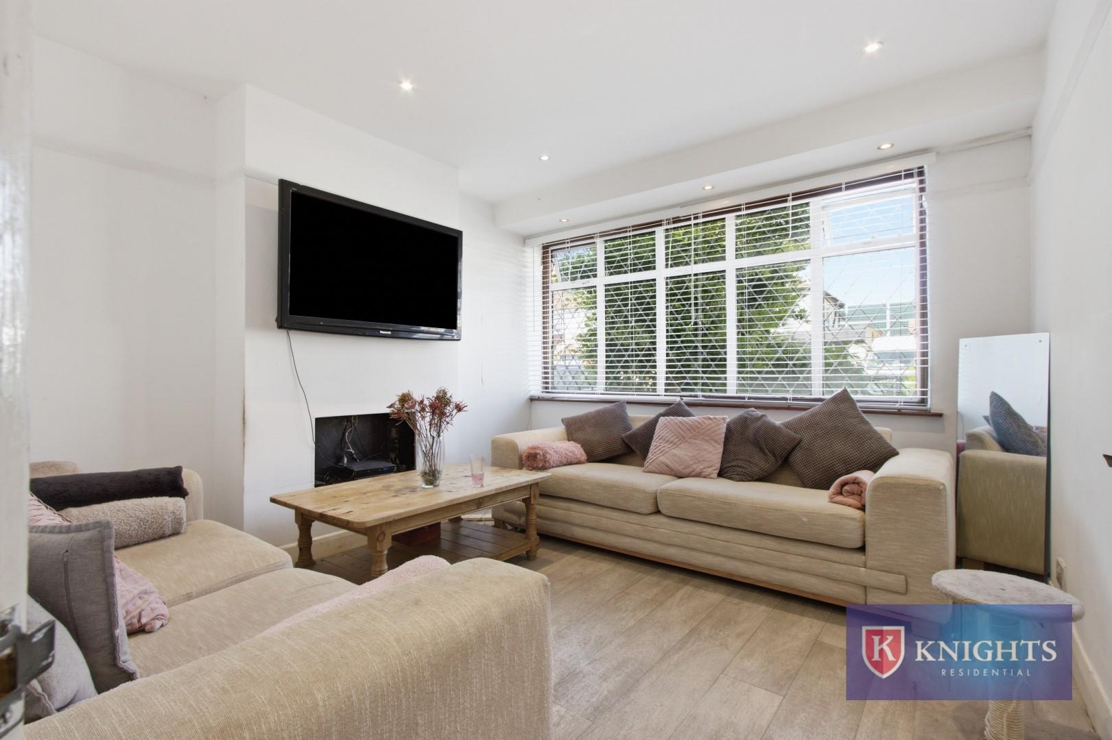 Property Image 281b30c0-a9d4-4900-88fd-eb0858172fa6