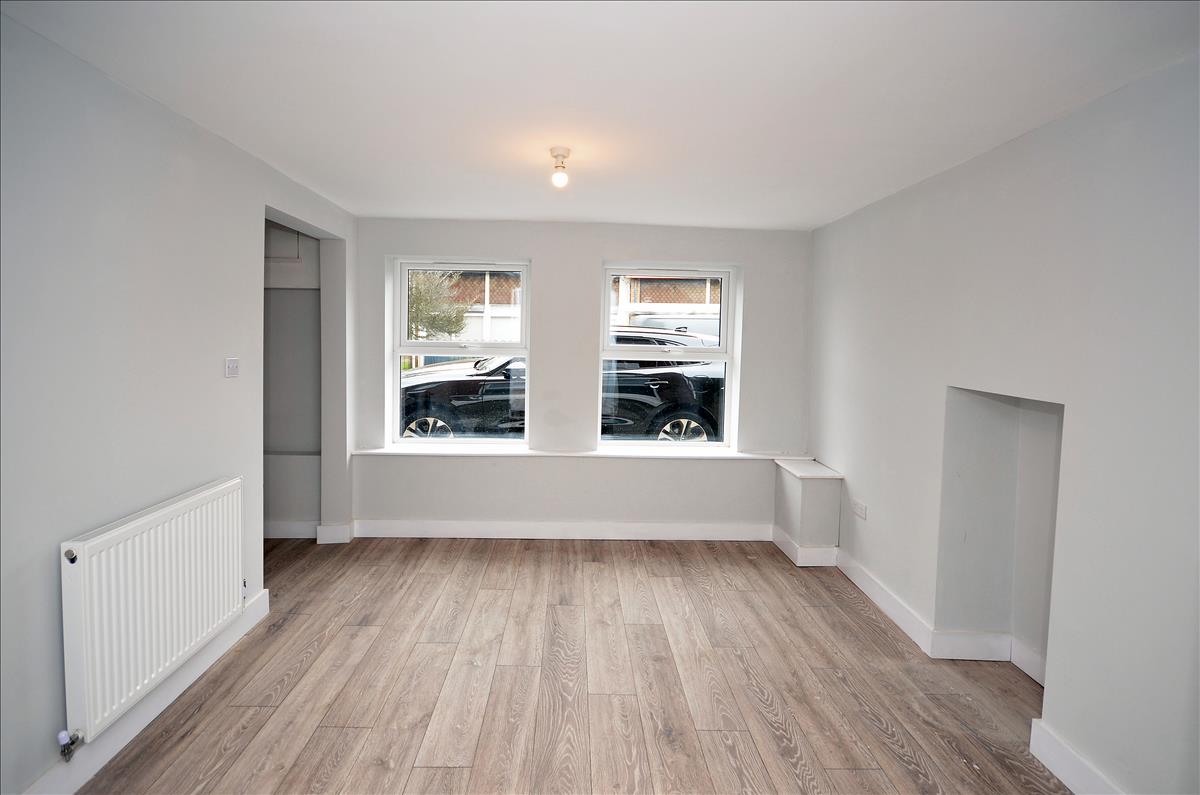 Property Image 281f83bc-b6f9-4433-902e-09431ac03db7