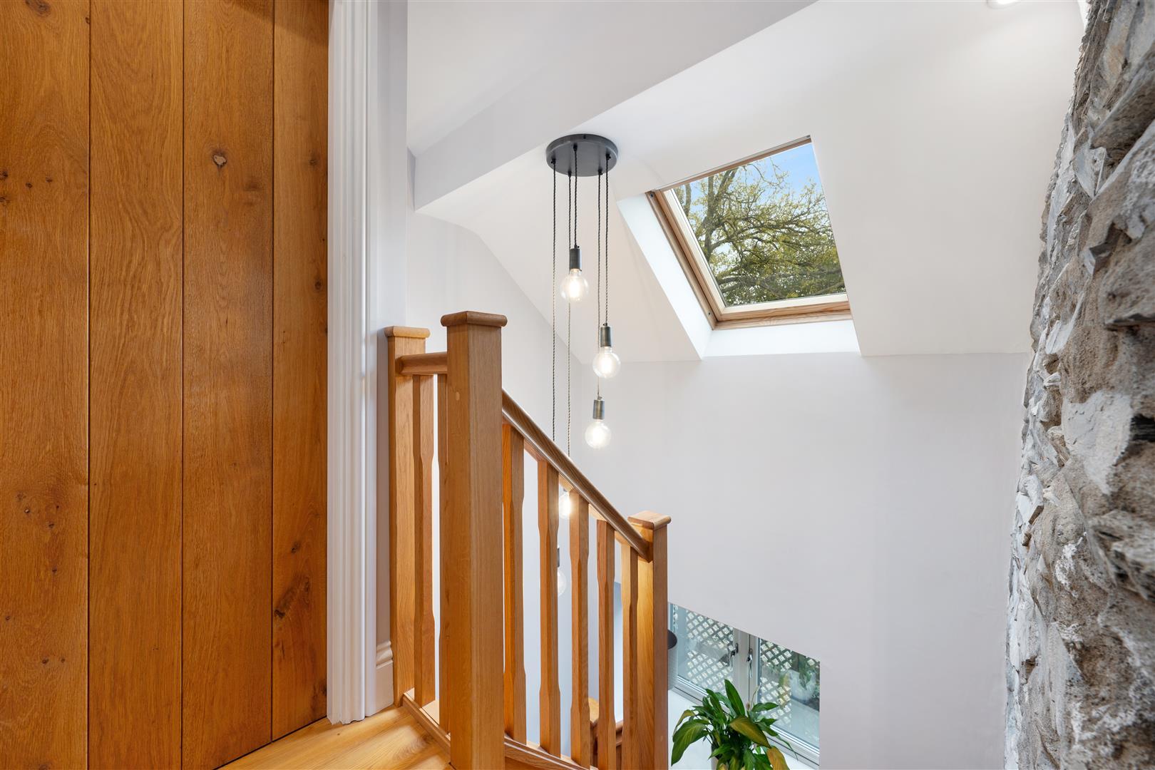 Property Image 2832c332-94f2-4ec6-b2d9-a39e9051e256
