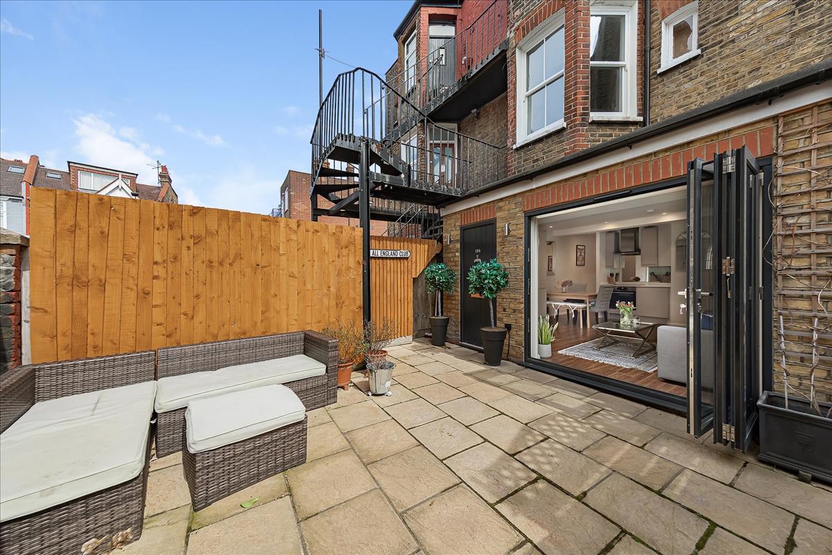 Property Image 2832f801-f0d4-4905-9bfe-0a652d37d596