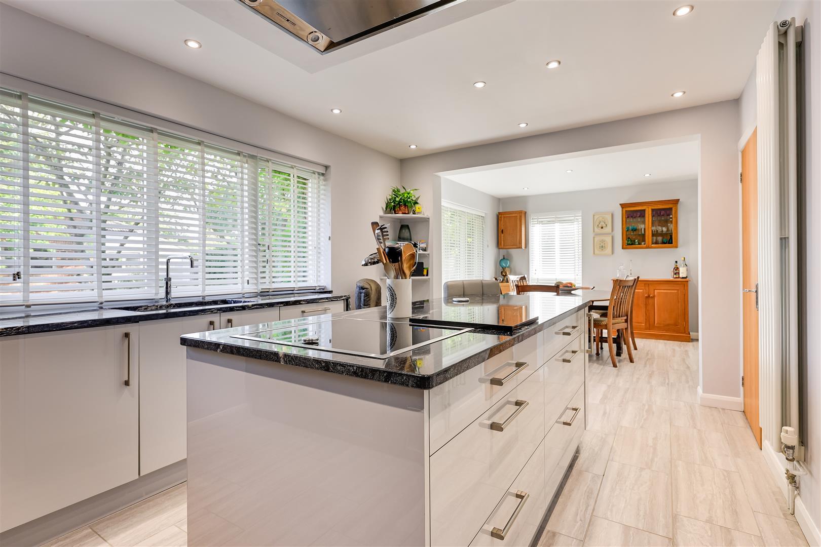 Property Image 283a0585-7a44-4f18-9e82-eaacd10d1cdc