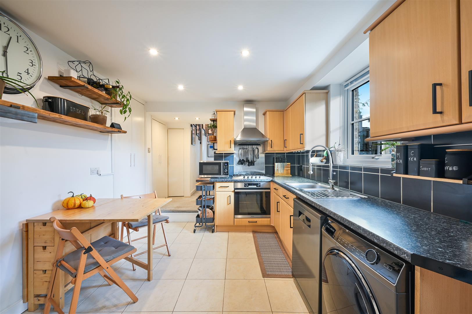 Property Image 284545a1-7060-4ebb-8965-d5c701712bf1