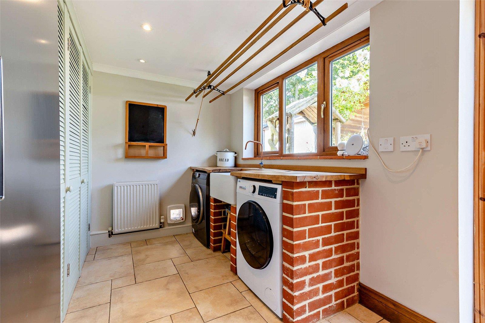 Property Image 2853b4fe-3380-43ae-b393-95b83c0d134a