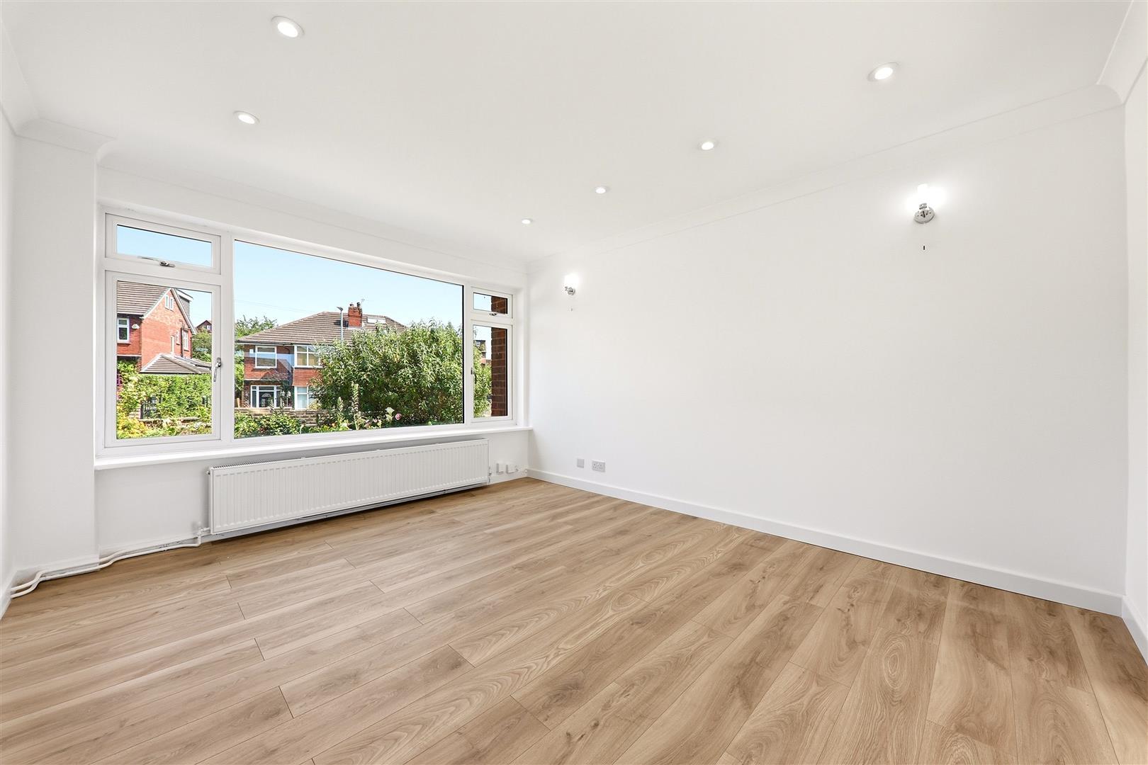 Property Image 285b0335-ef96-4848-a479-81f370aaa8eb