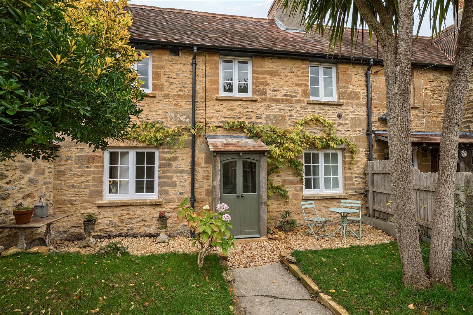 Property Image 287fa48c-8a35-4d27-9ddb-9764c74f0a4a