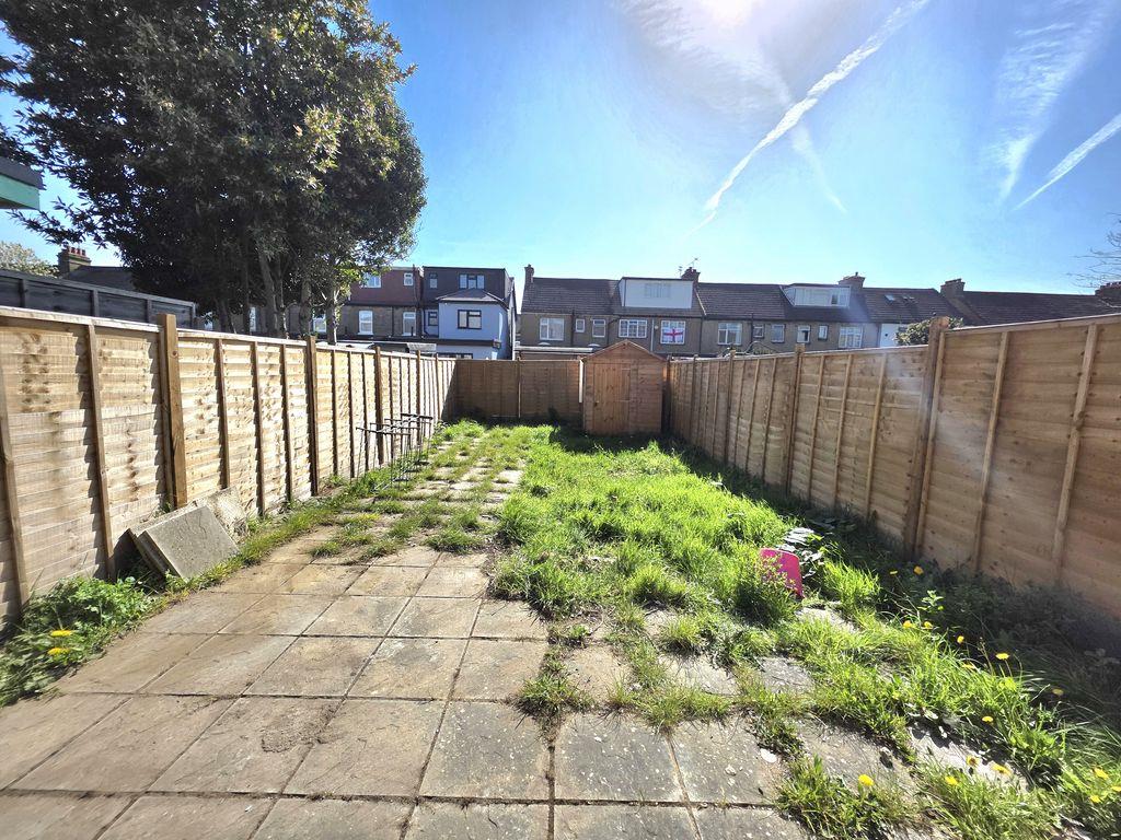 Property Image 2895c44f-86de-4315-866b-84438964ae17