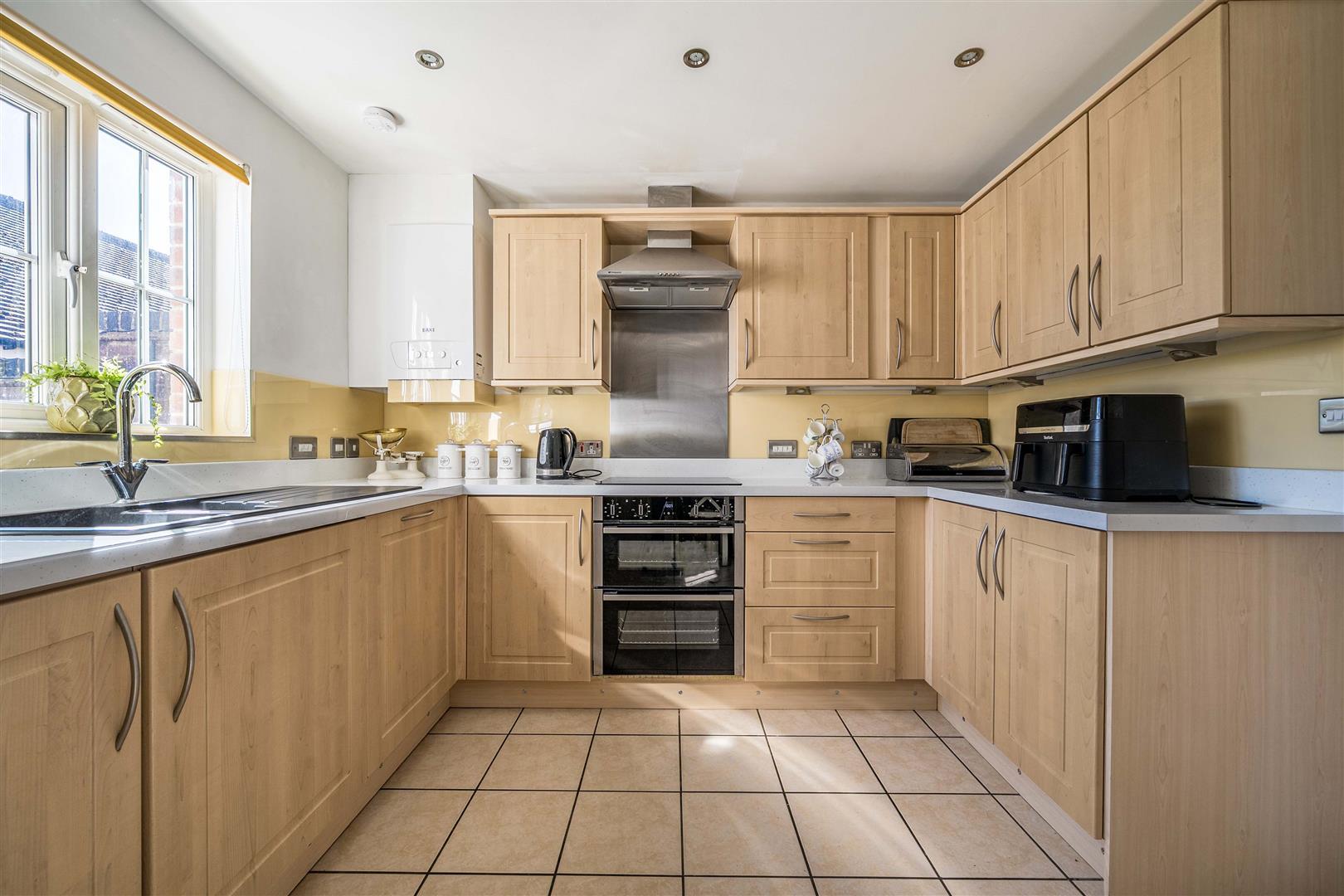 Property Image 28992991-567b-4ca4-85eb-94e20ec317c6