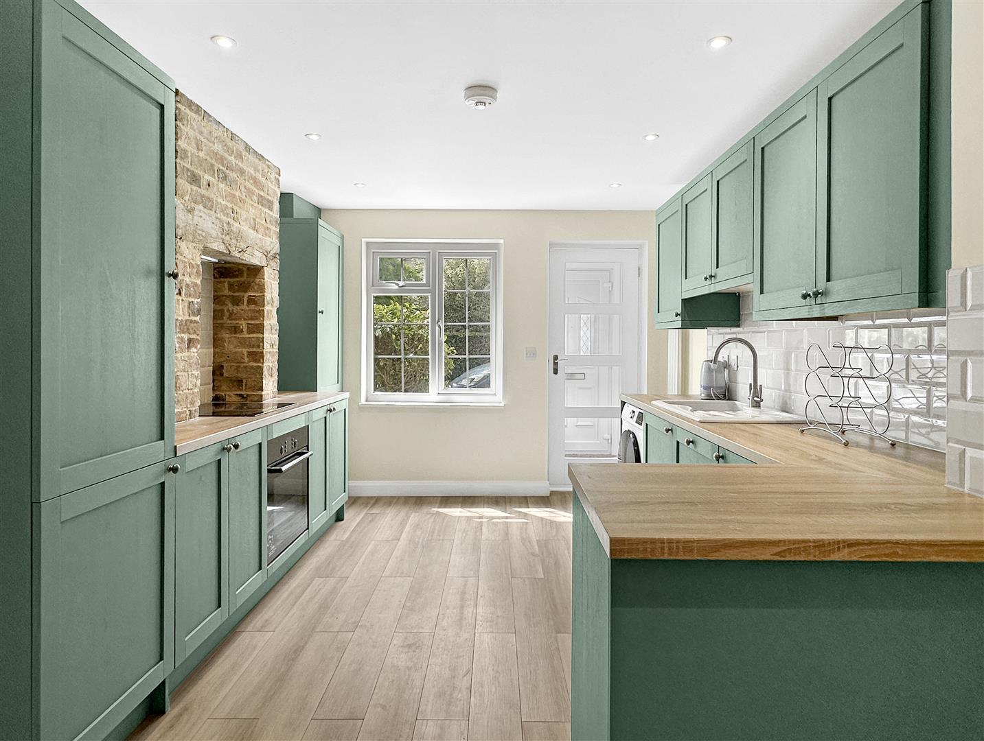 Property Image 28ad167f-870d-4bfd-808b-cf381682e136