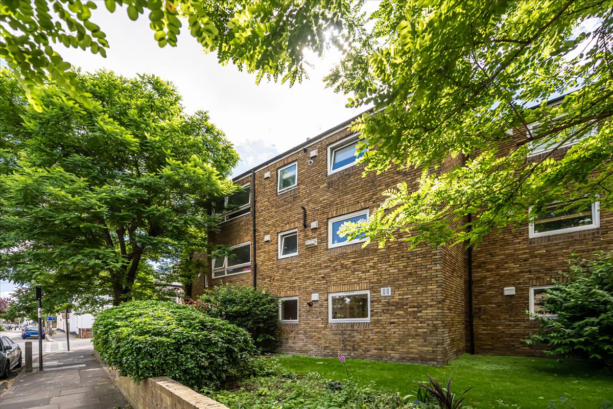 Property Image 28ae1ccb-067a-4d69-bd42-49d40c647f21