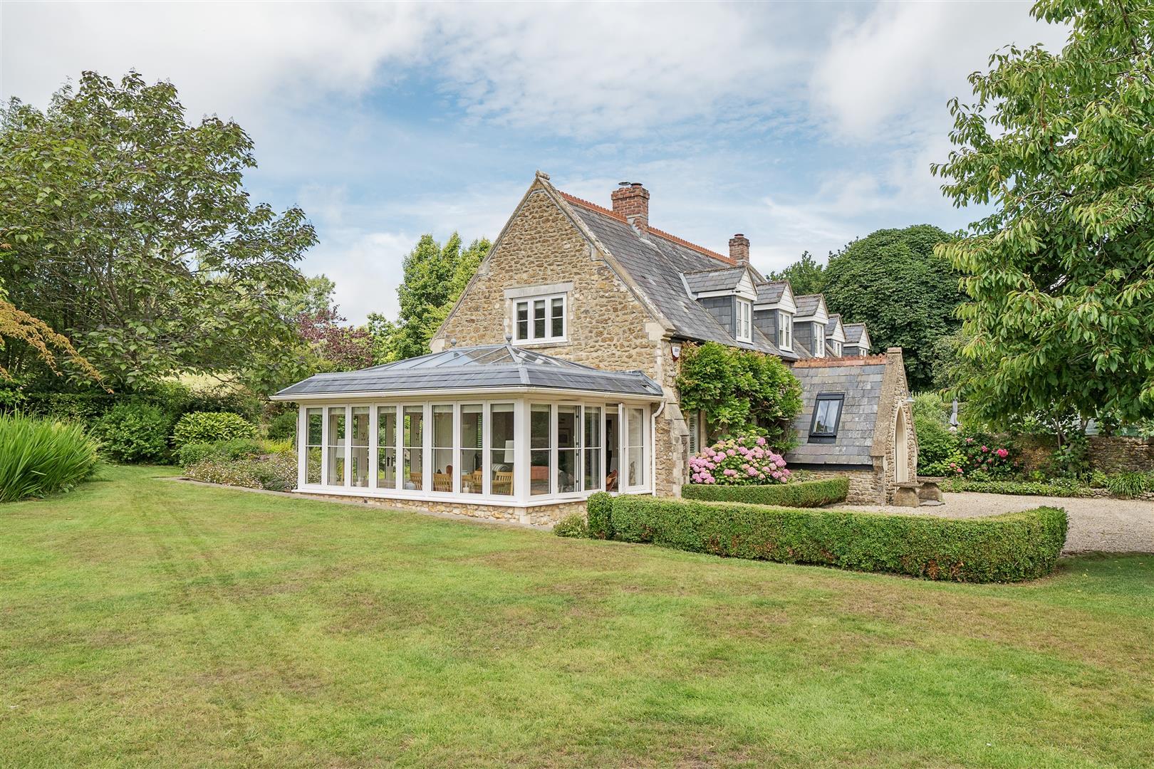 Property Image 28b04a96-bd3d-4882-abc4-c0041106f481